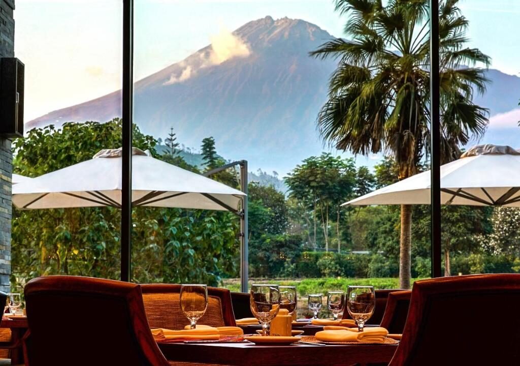 Gran Meliá Arusha - Climbing Kilimanjaro in April