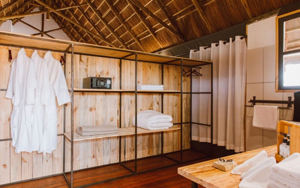 Lahia Tented Lodge - Serengeti safari in May