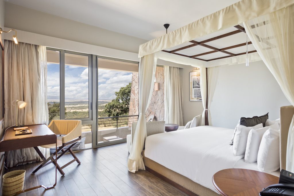 Melia Hotel Luxury African Tanzania Safari Lodge, Luxury African Safaris. African Family Safari Resorts, Best African Safari Tour Operators, Tanzania Safari special offers, Luxury Vacation Packages All-Inclusive, How to Book a Safari In Tanzania, Tanzania Big Game Safari