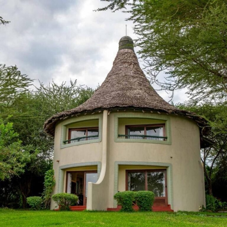 Lake Manyara Serena Lodge - Tanzania Safari