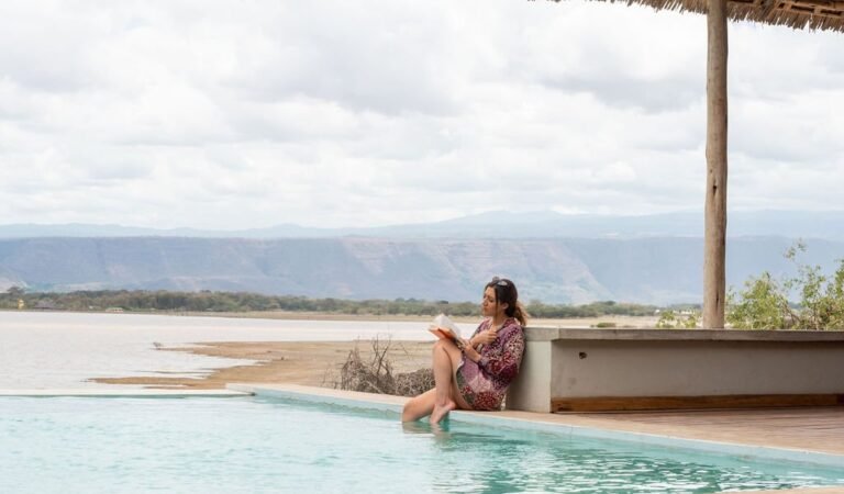 Manyara's Secret, Top 10 best Tanzania safari tour operators, African Safari Special Offers, Top 15 Tanzania Luxury Safari Lodges and Camps, 6 Days | Serene Dreams of the Tanzania Luxury Safari, Ngorongoro Crater fly-in and Fly-out Safari, Luxury African Safari with Toddlers