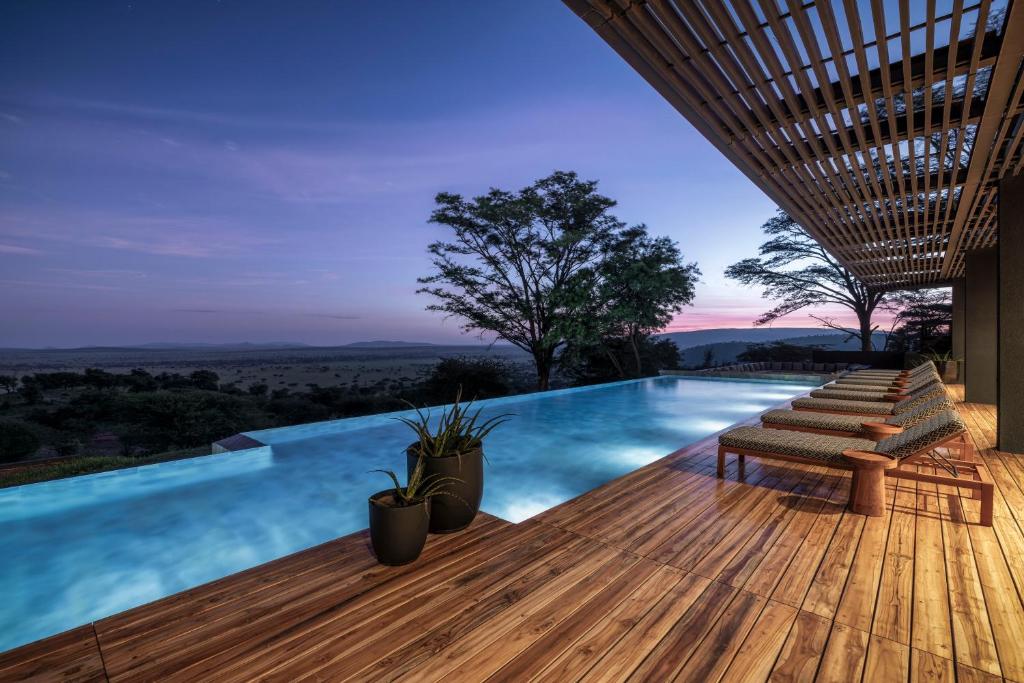 Serengeti Explorer is now open, Serengeti Luxury Accommodation