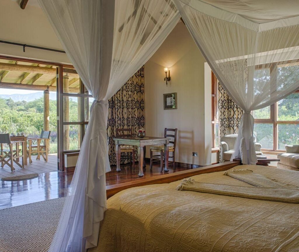Legendary Lodge - Climbing Kilimanjaro in November