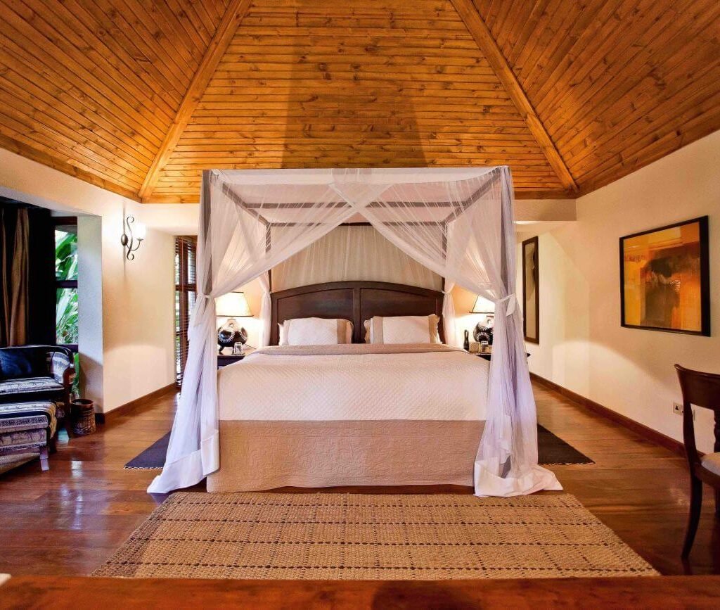 Legendary Lodge - Climbing Kilimanjaro in July