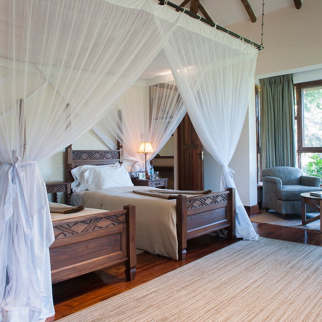 Legendary Lodge - Climbing Kilimanjaro in August