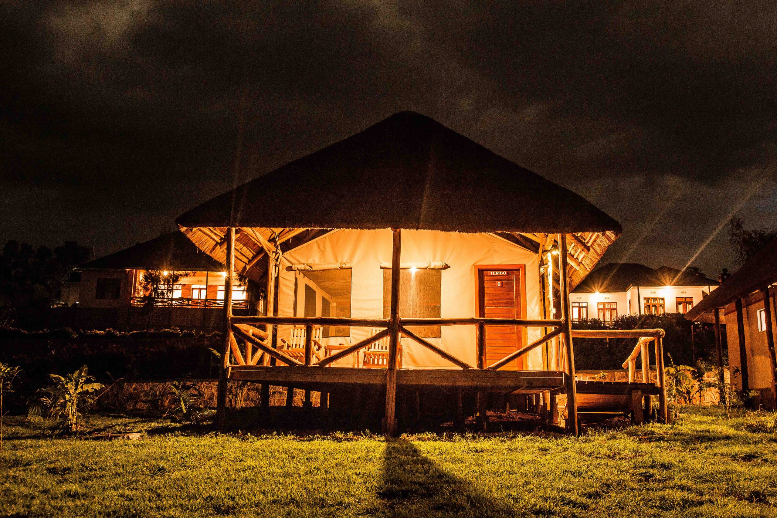 Ultra-Luxury Safaris: Ultra-Luxury Safaris: Kankari lodge, 10-Day Northern Tanzania Mid-Range Safari