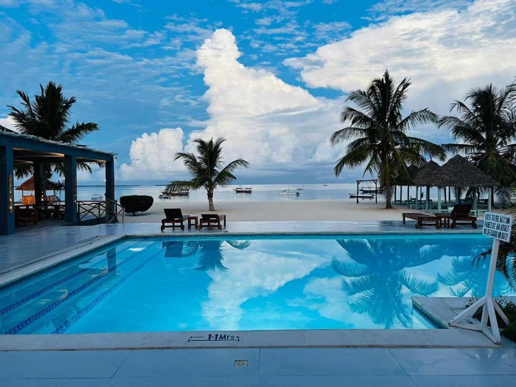 Sunset Kendwa Beach Hotel